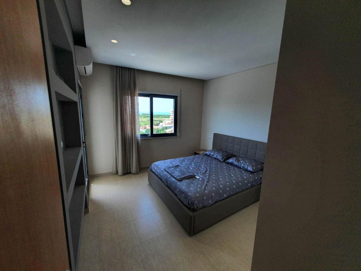 Mountain Meets Sea-Spectacular View In Orikum Apartment Ngoại thất bức ảnh